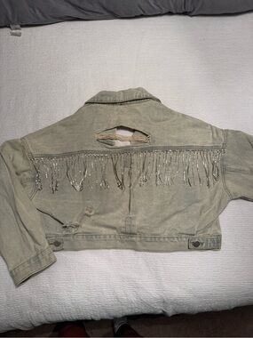 Cropped Beaded Fringe Denim Jacket - Light blue